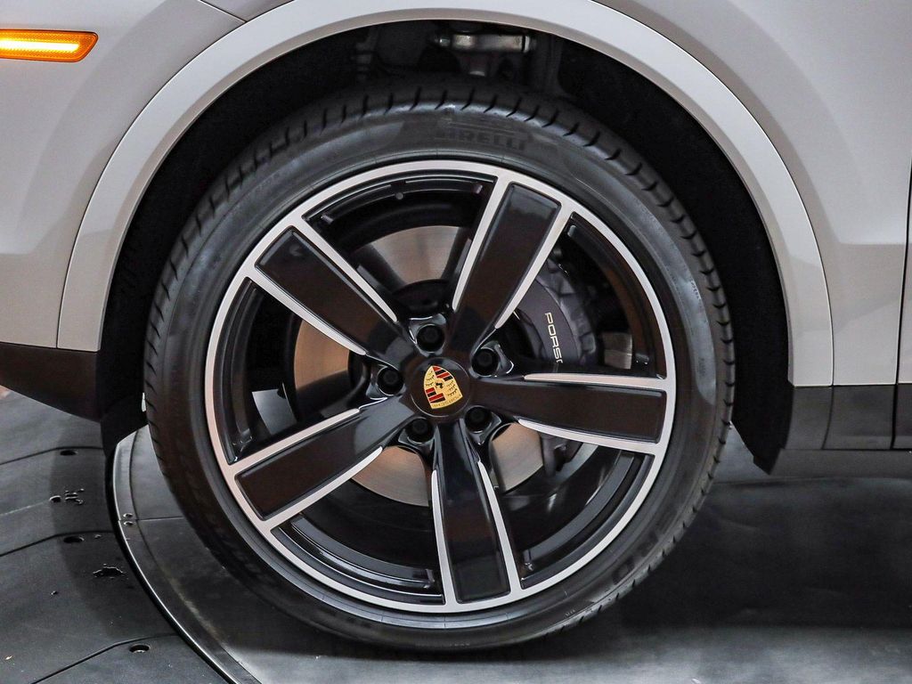 PORSCHE CAYENNE - 10