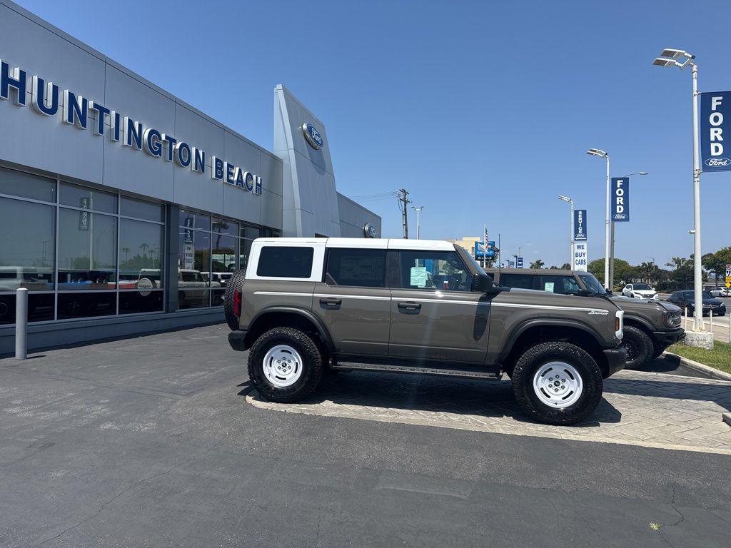 FORD BRONCO HERITAGE EDITION - 3