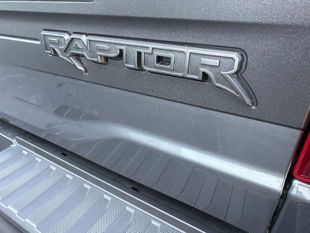 صورة مصغرة 8 لـ 2026 FORD F-150 RAPTOR