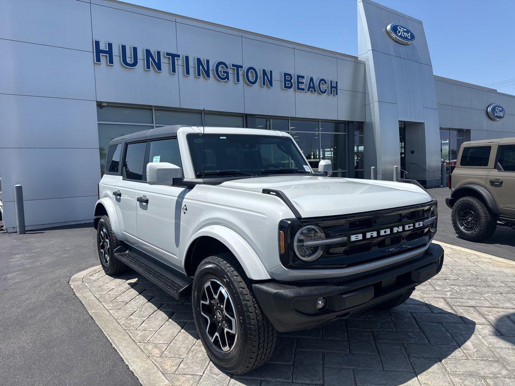 New 2026 Ford Bronco Outer Banks