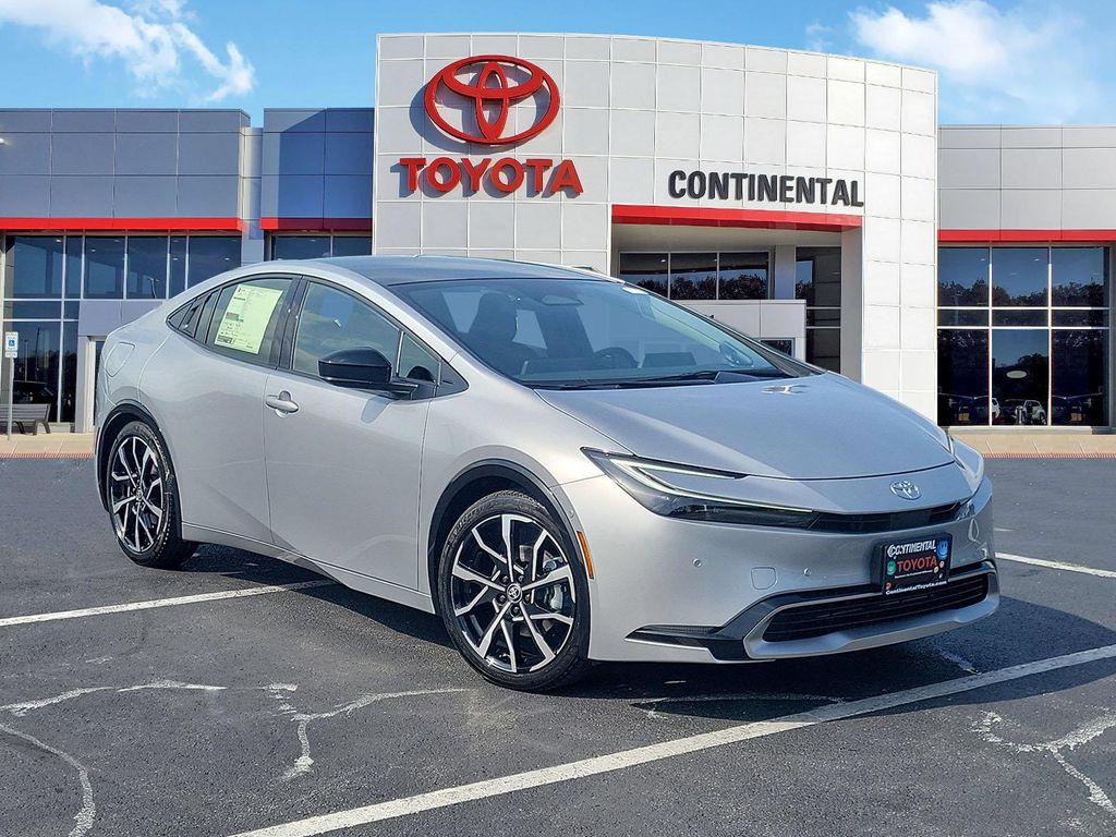 New 2026 Toyota Prius Plug-In Hybrid XSE