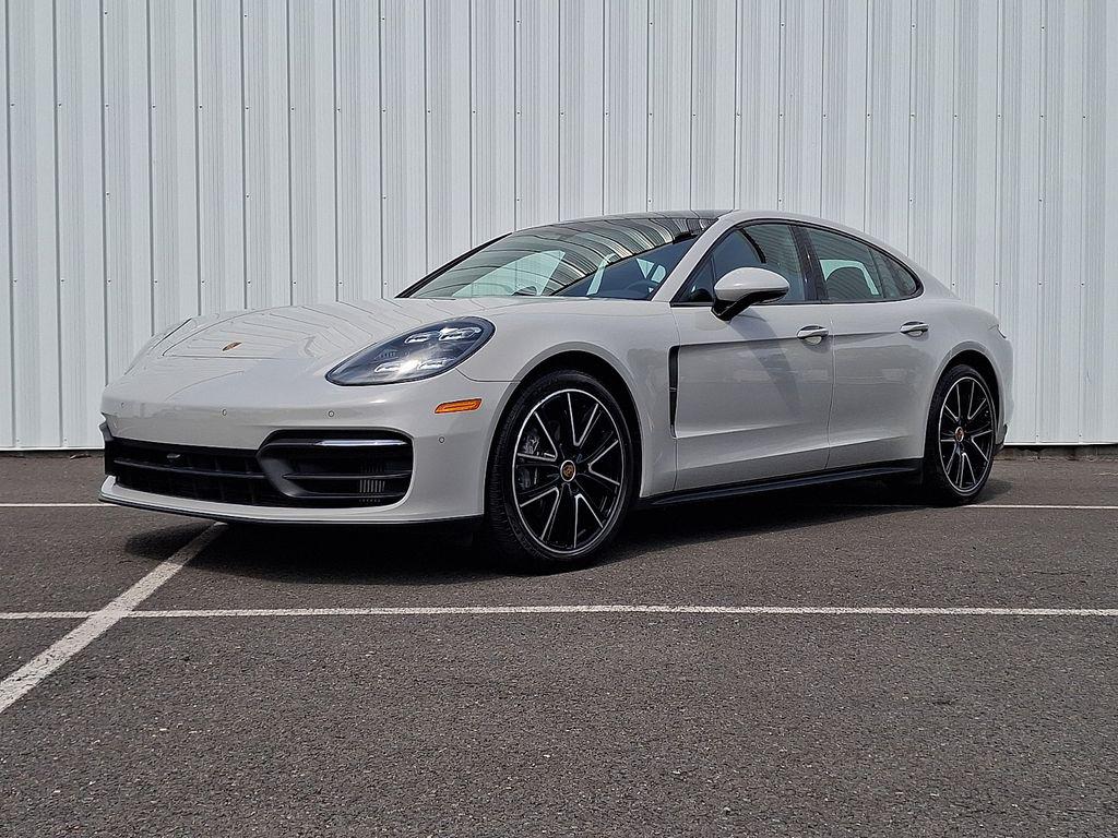 2022 Porsche Panamera