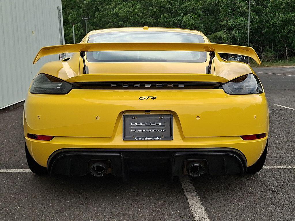 2023 Porsche 718 CAYMAN GT4 — фото 10