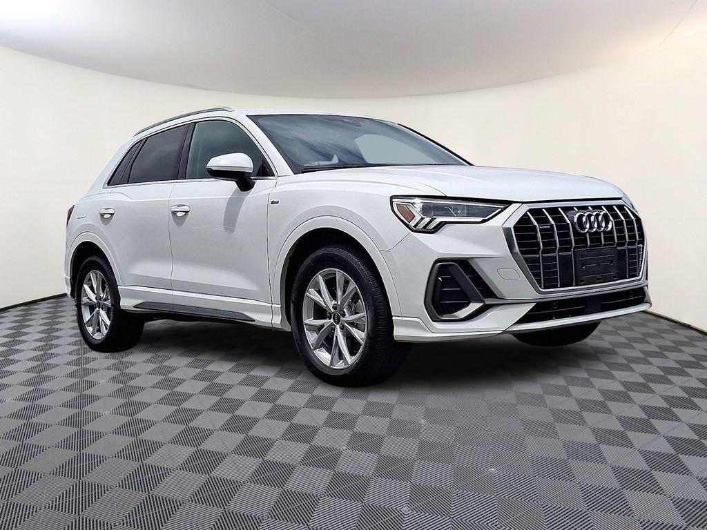 New 2025 Audi Q3 Premium 45 TFSI S line quattro Tiptronic