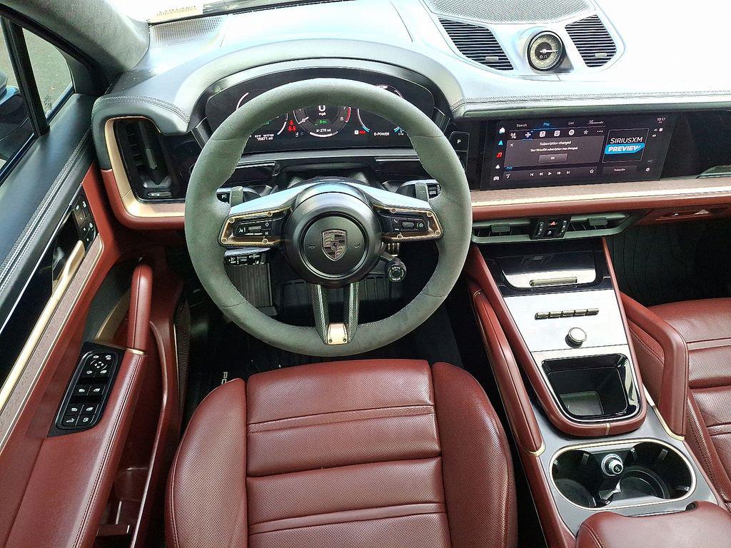 صورة مصغرة 15 لـ 2025 Porsche CAYENNE CAYENNE TURBO E-HYBRID