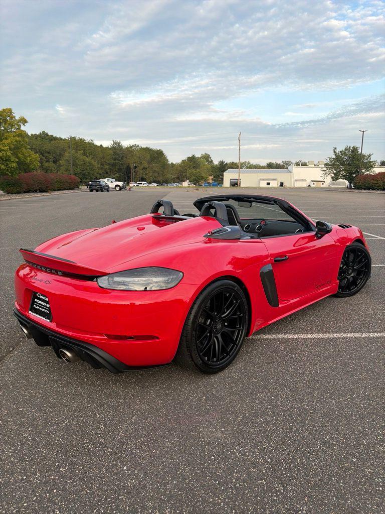 2025 Porsche 718 SPYDER RS 照片 13