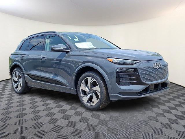 New 2025 Audi Q6 e-tron Premium Plus quattro