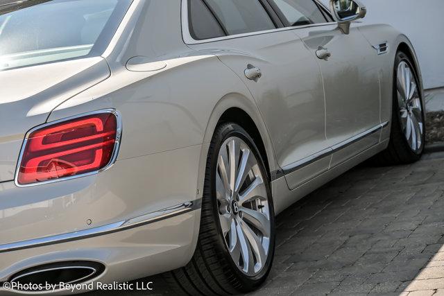 2026 Bentley FLYING SPUR — миниатюра 13