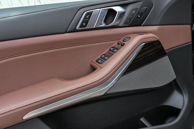 صورة 16 لـ 2026 BMW X5 XDRIVE40I