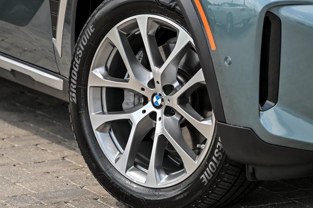 صورة 3 لـ 2026 BMW X5 XDRIVE40I