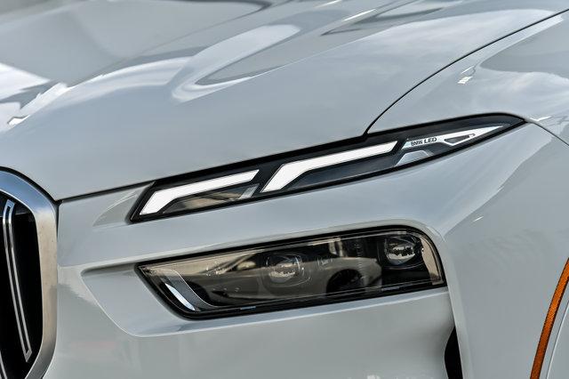 2026 BMW X7 XDRIVE40I photo 7