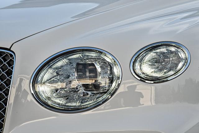 2023 Bentley BENTAYGA AZURE photo 6