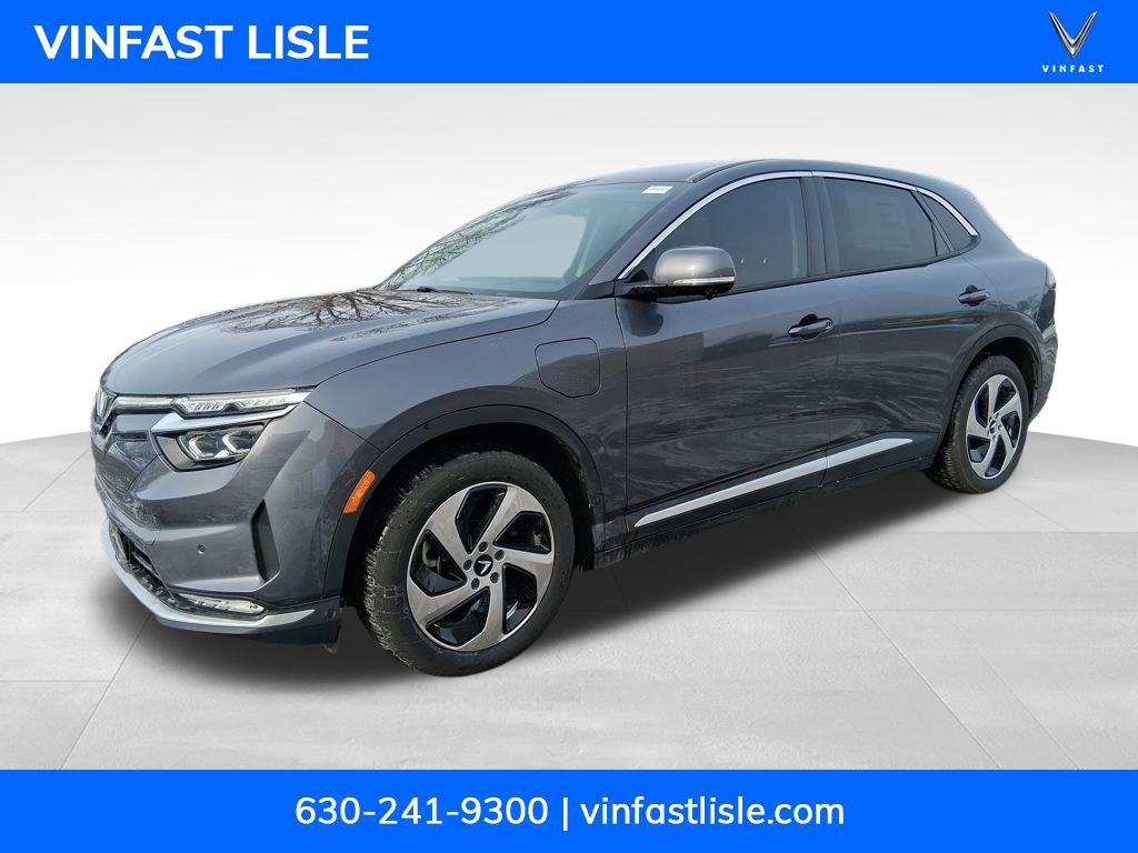 New 2025 VinFast VF 8 Eco