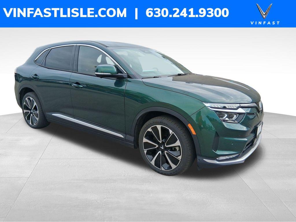 New 2025 VinFast VF 8 Plus