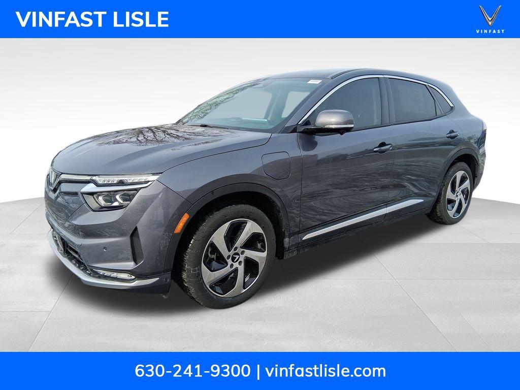 New 2025 VinFast VF 8 Eco