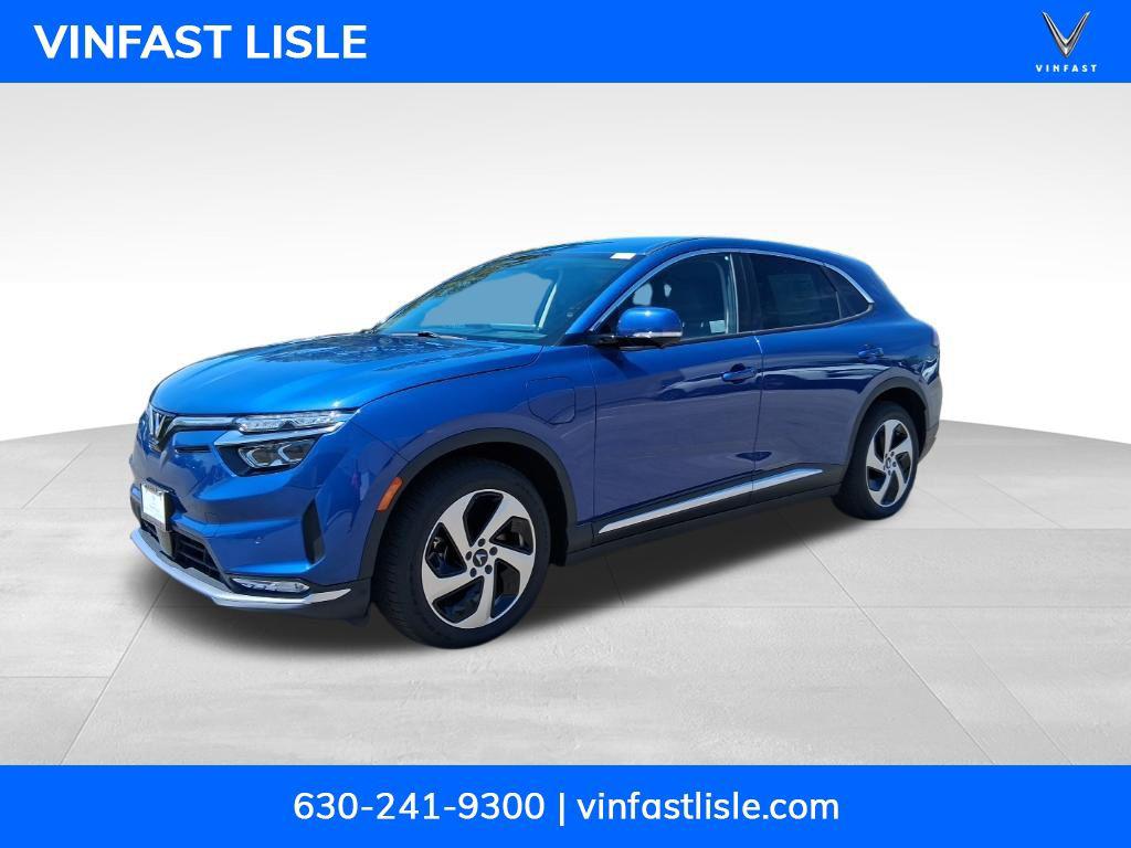 New 2025 VinFast VF 8 Eco