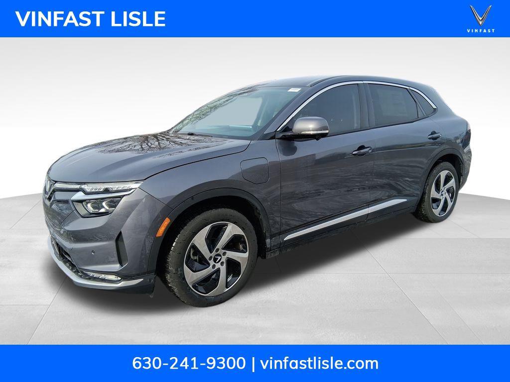 New 2025 VinFast VF 8 Eco
