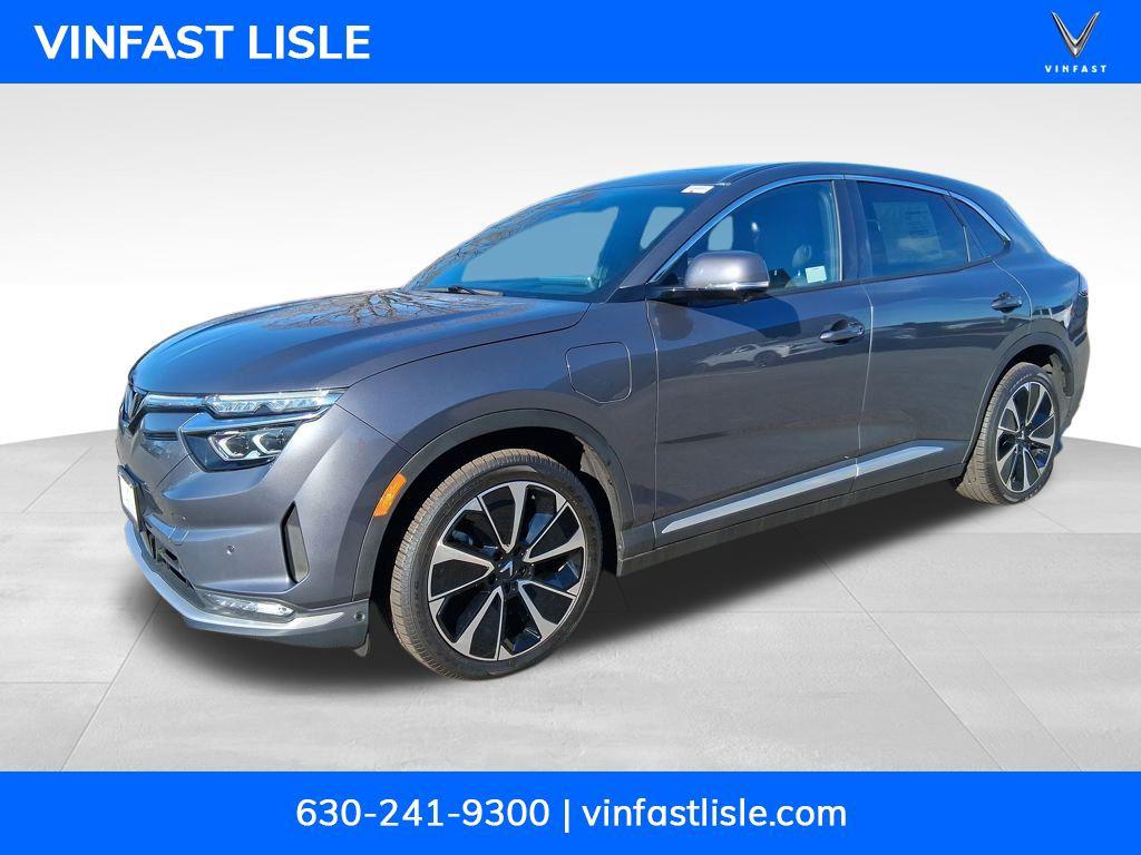 New 2025 VinFast VF 8 Eco