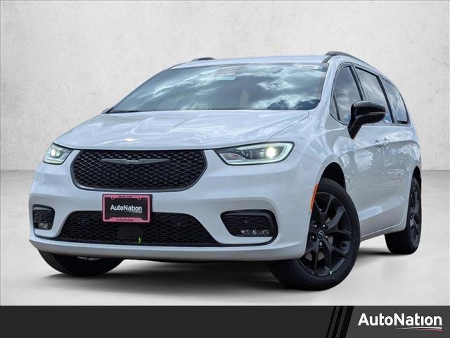 New 2026 Chrysler Pacifica L