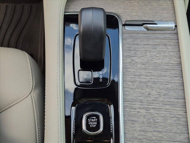 2023 Volvo XC90 B6 CORE 照片 12