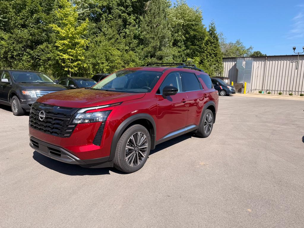New 2026 Nissan Pathfinder Platinum