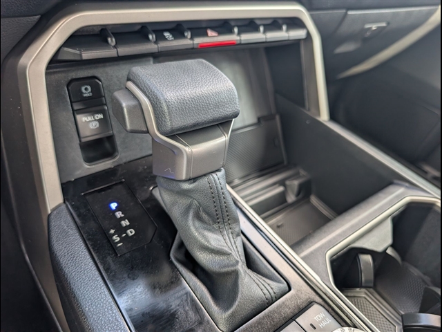 2024 Toyota TUNDRA SR5 — миниатюра 20