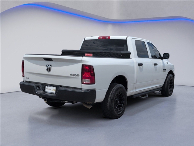 2023 RAM 1500 CLASSIC TRADESMAN — фото 10