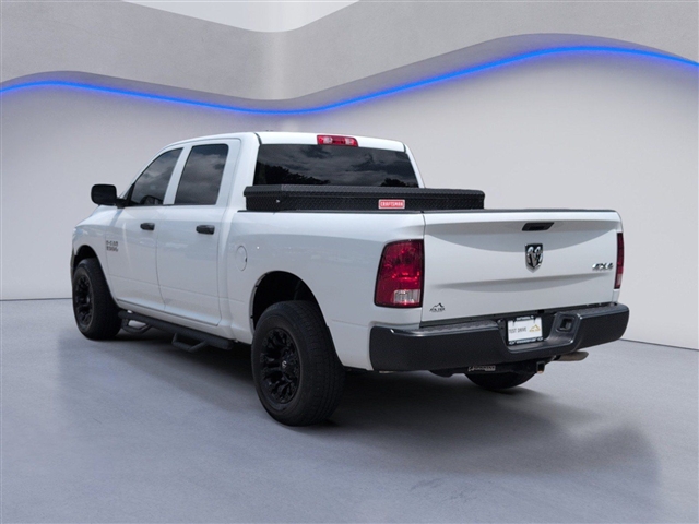 2023 RAM 1500 CLASSIC TRADESMAN — фото 3