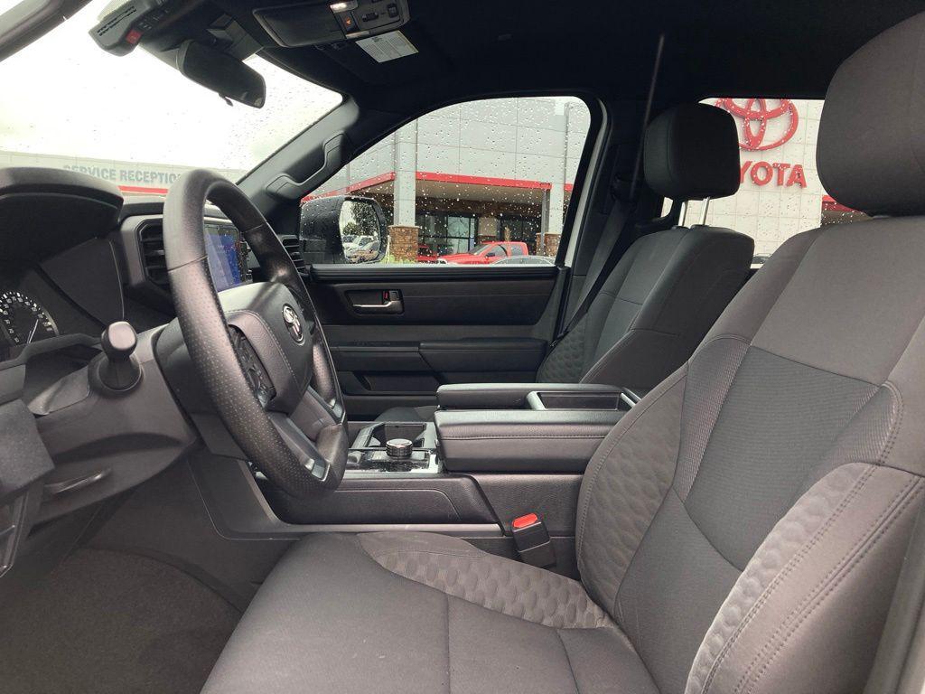 2025 Toyota TUNDRA SR5 照片 10
