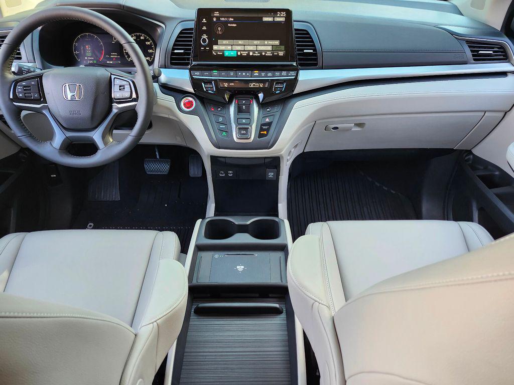 صورة 9 لـ 2026 Honda ODYSSEY EX-L