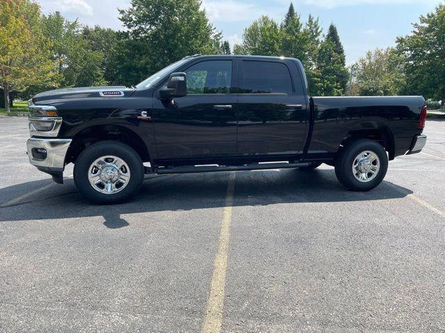 New 2025 RAM 2500 Tradesman Crew Cab 4x4 6'4' Box
