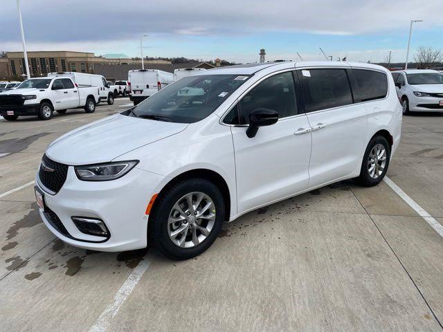 New 2026 Chrysler Pacifica Limited