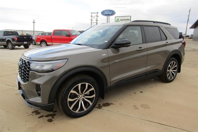 New 2026 Ford Explorer ST-Line