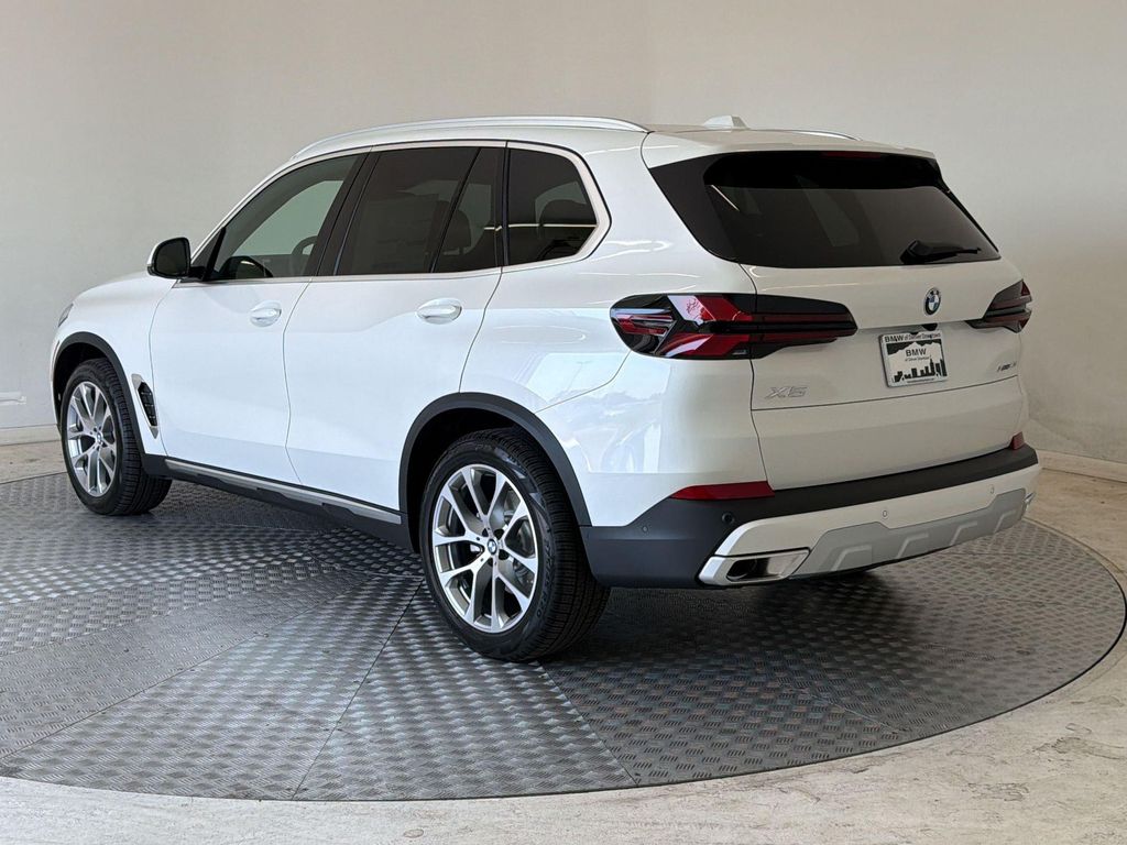 صورة 3 لـ 2026 BMW X5 XDRIVE40I