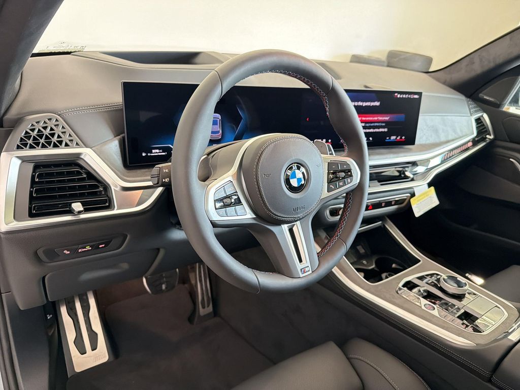صورة 4 لـ 2026 BMW X5 M60I