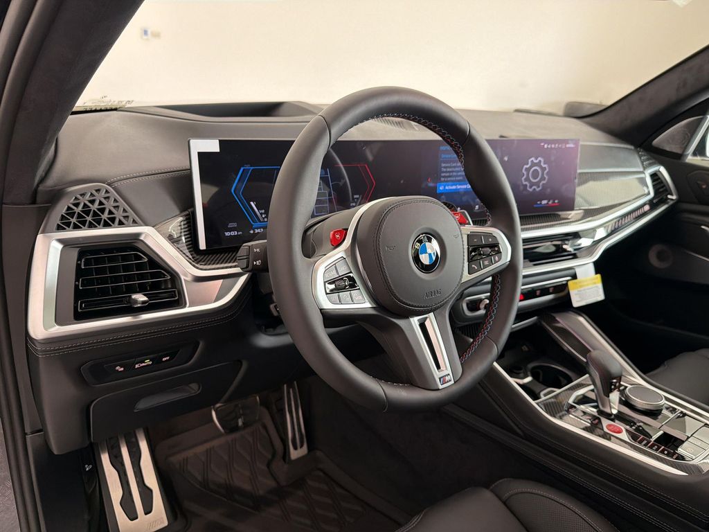 2026 BMW X5 M BASE — фото 4