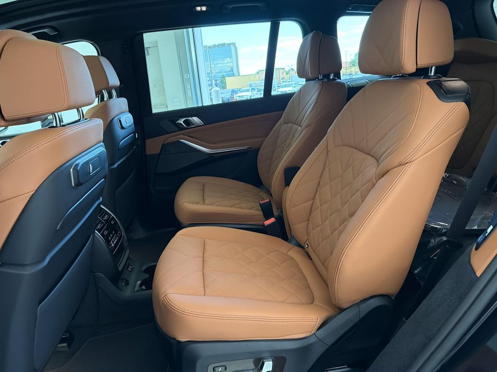 2027 BMW X7 XDRIVE40I 缩略图 23