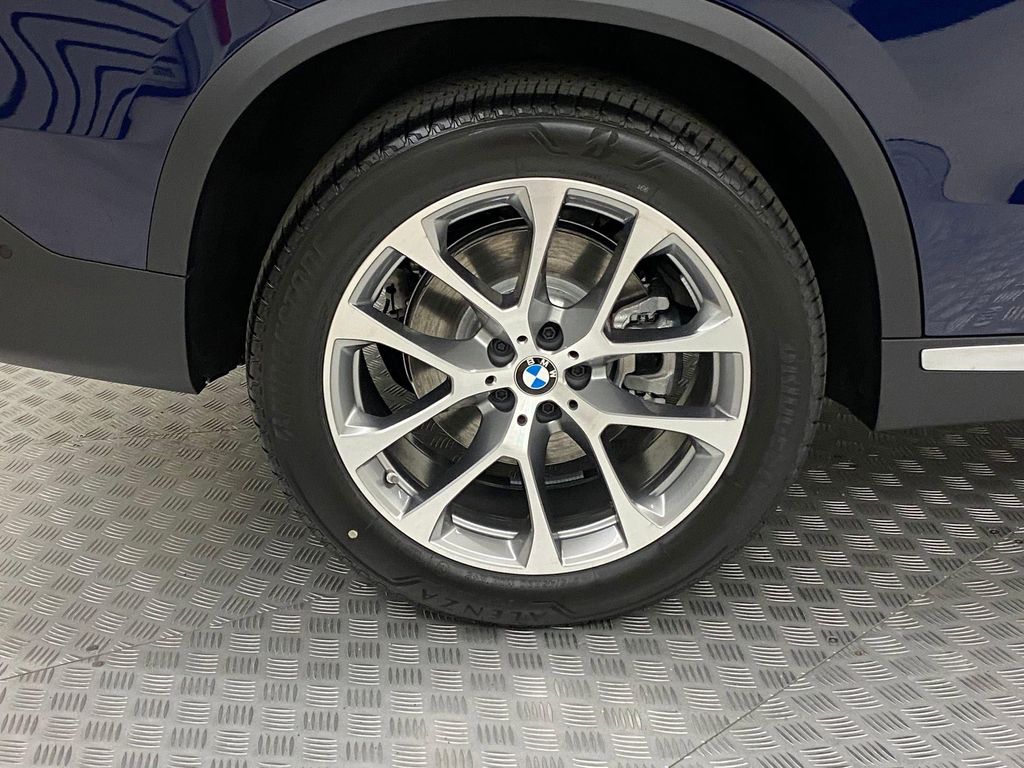 صورة 10 لـ 2026 BMW X5 XDRIVE40I