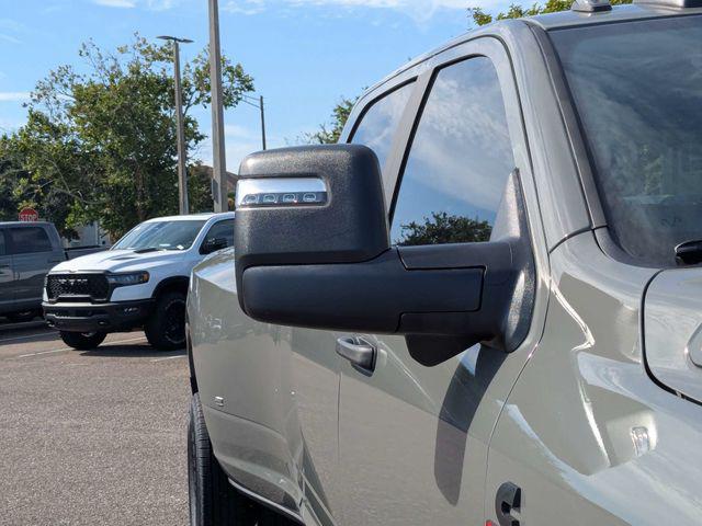 صورة 10 لـ 2026 RAM 3500 BIG HORN CREW CAB 4X4 8' BOX