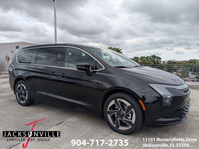 New 2027 Chrysler Pacifica Limited