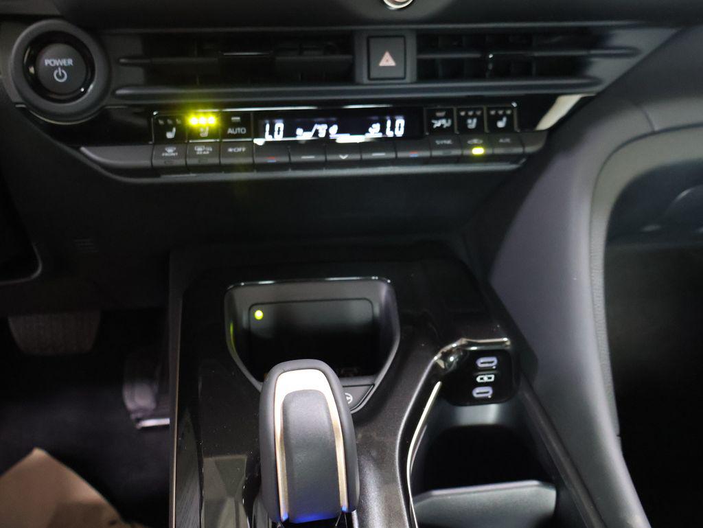 2026 Toyota CROWN PLATINUM 缩略图 22
