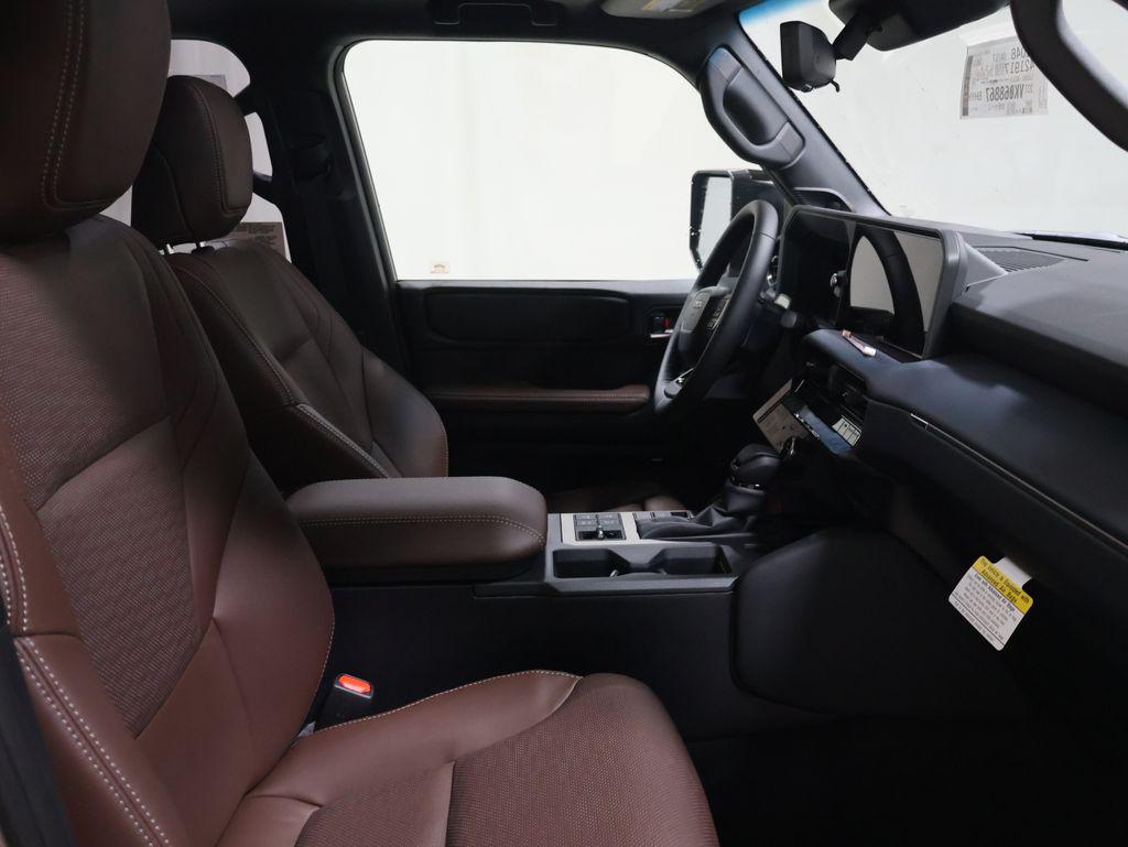 صورة مصغرة 17 لـ 2027 Toyota LAND CRUISER BASE