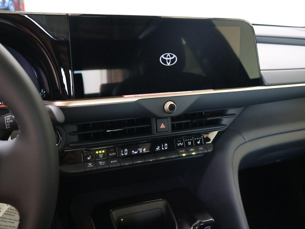 صورة مصغرة 21 لـ 2026 Toyota CROWN LIMITED