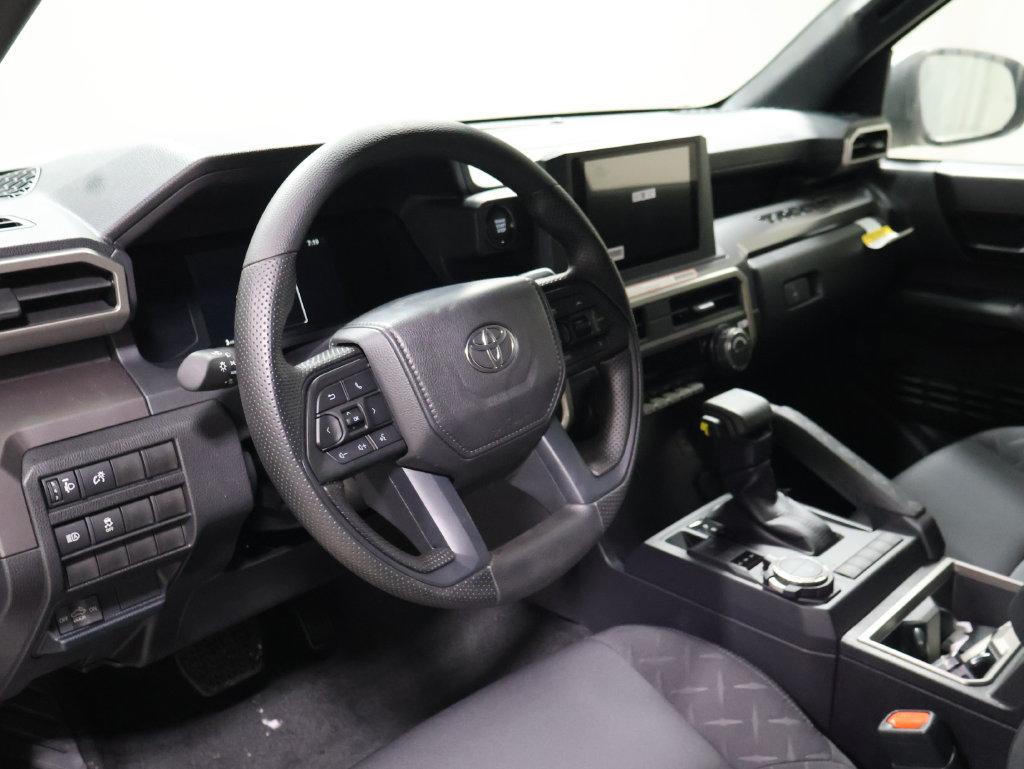 صورة مصغرة 18 لـ 2026 Toyota TACOMA SR5
