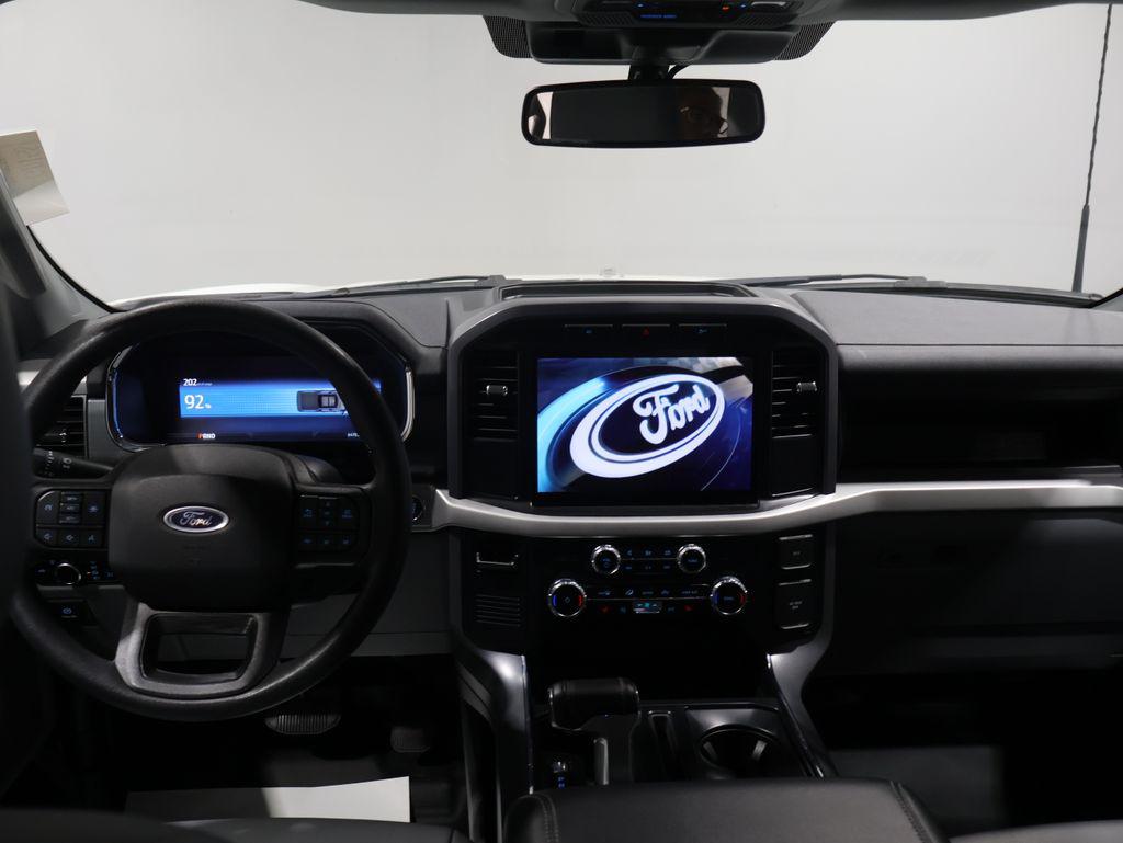 2023 FORD F-150 LIGHTNING PRO — фото 16