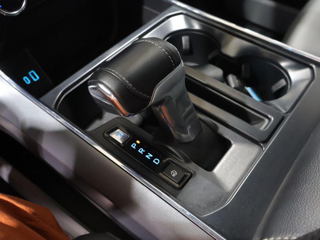 2023 FORD F-150 LIGHTNING PRO — миниатюра 28