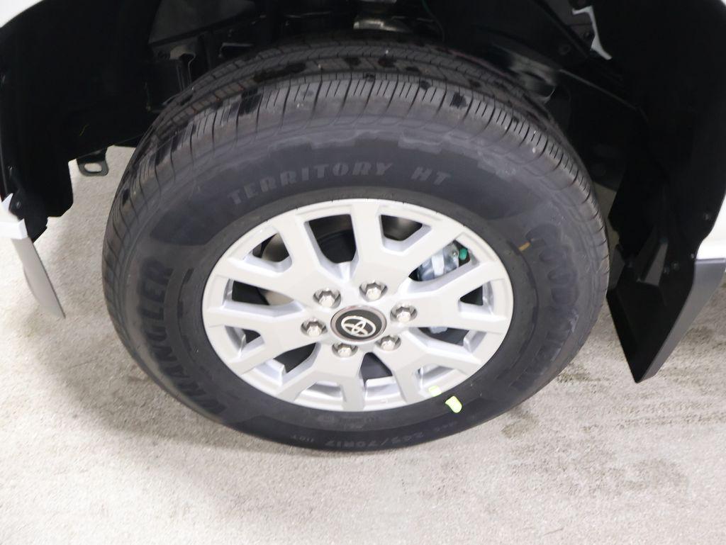 صورة 7 لـ 2026 Toyota TACOMA SR5