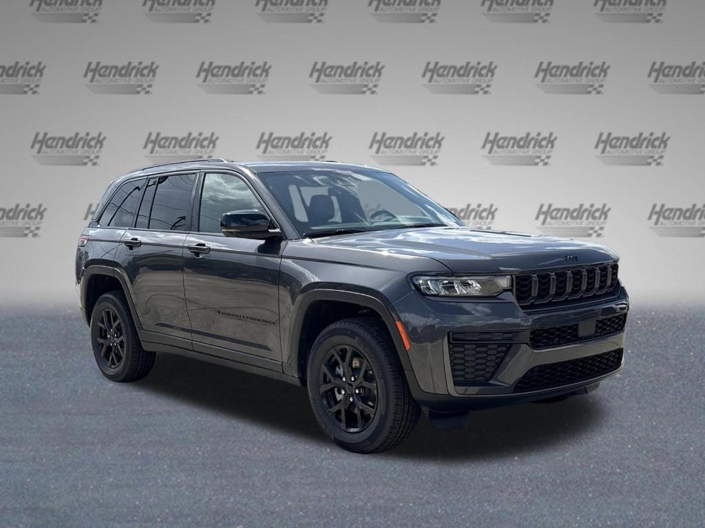 New 2026 Jeep Grand Cherokee Laredo