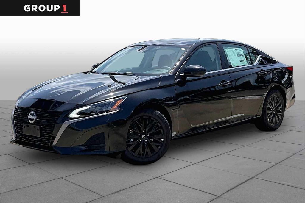 New 2026 Nissan Altima SV FWD