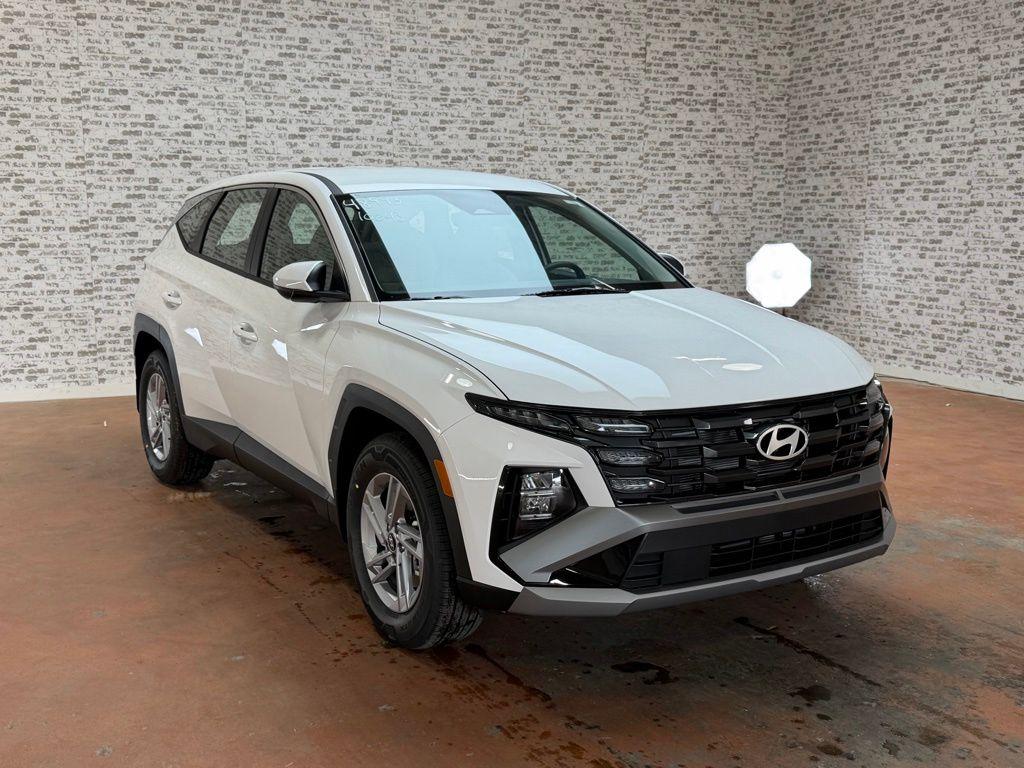 New 2026 Hyundai TUCSON SE